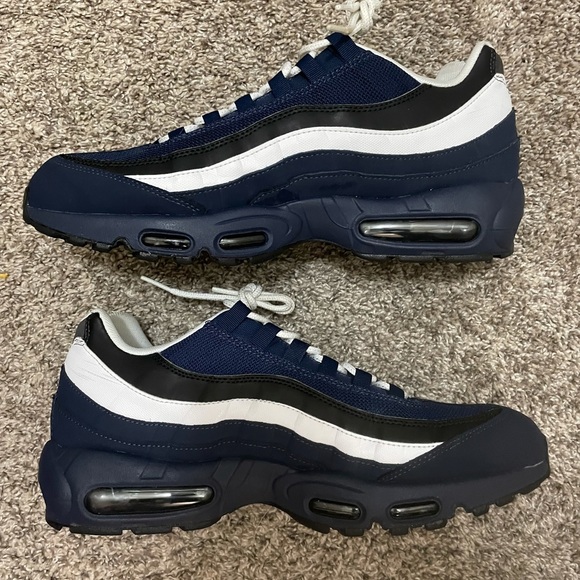 ‼️SOLD‼️Air Max 95 “NAVY WHITE” - Picture 2 of 7